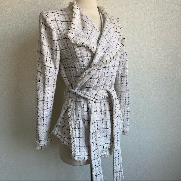 IRO Like New Quinet Soft Knit Belted Tweed Frayed Wrap Cream Jacket Size 34 (XS) - Picture 11 of 16